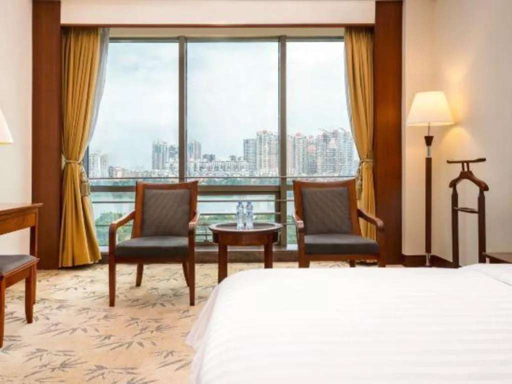 Bed in Gladden Hotel Shilong