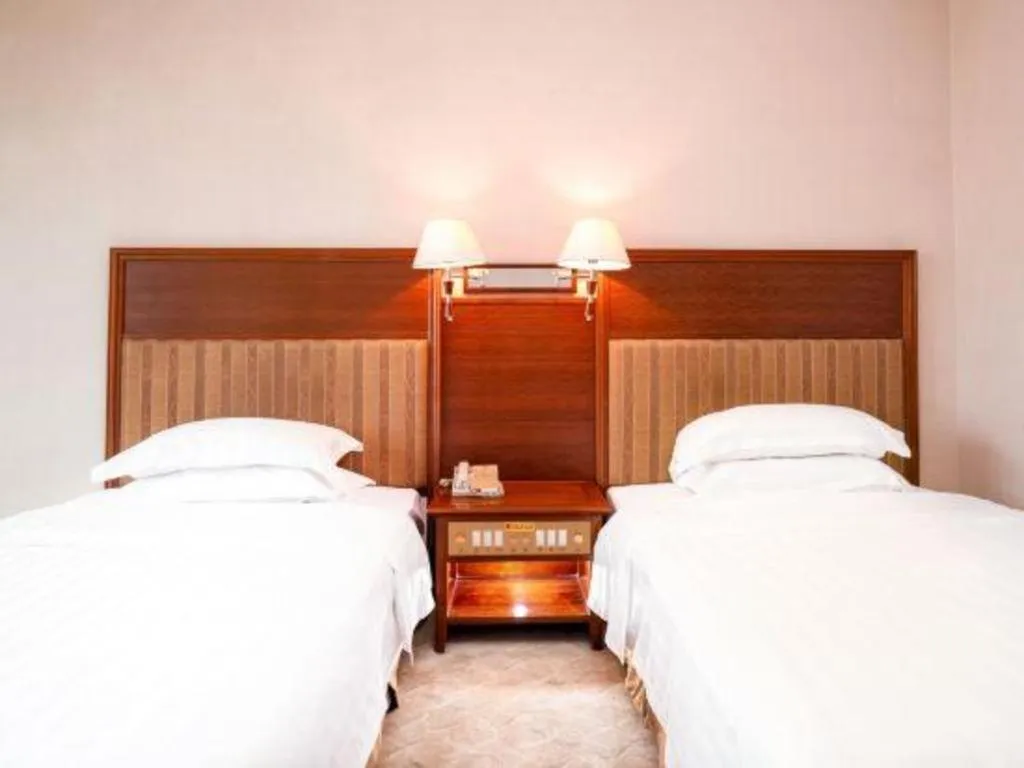 Bed in Gladden Hotel Shilong