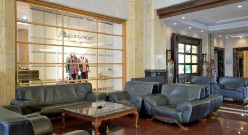 Gladden Hotel Shilong