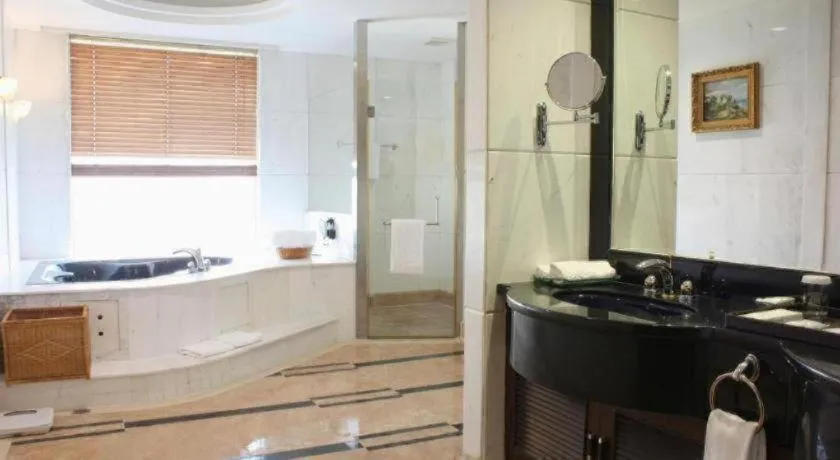 Gladden Hotel Shilong