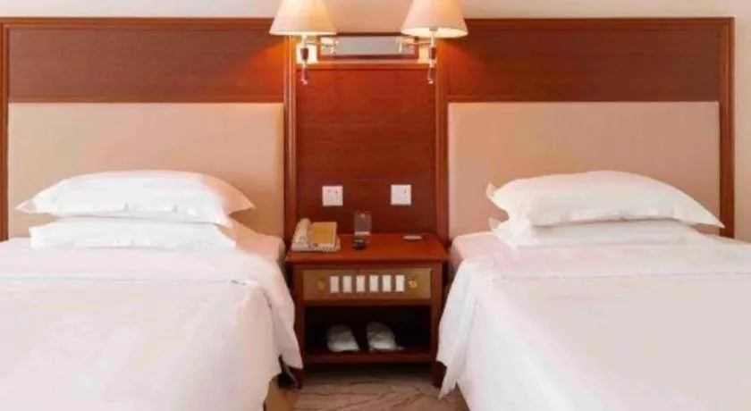 Bed in Gladden Hotel Shilong