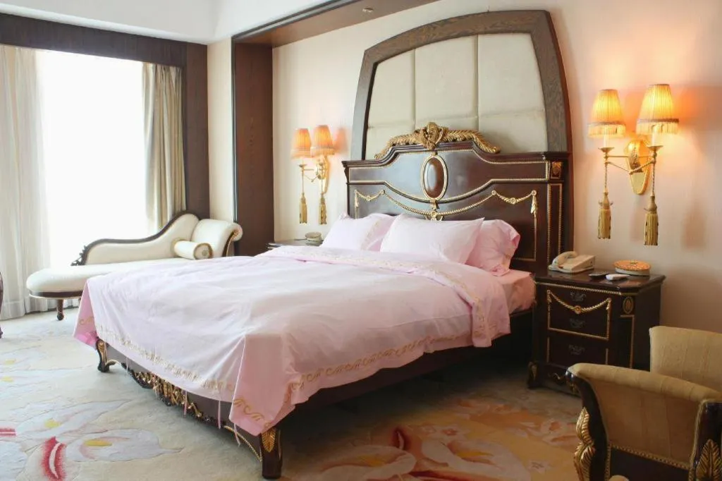 Bed in Gladden Hotel Shilong