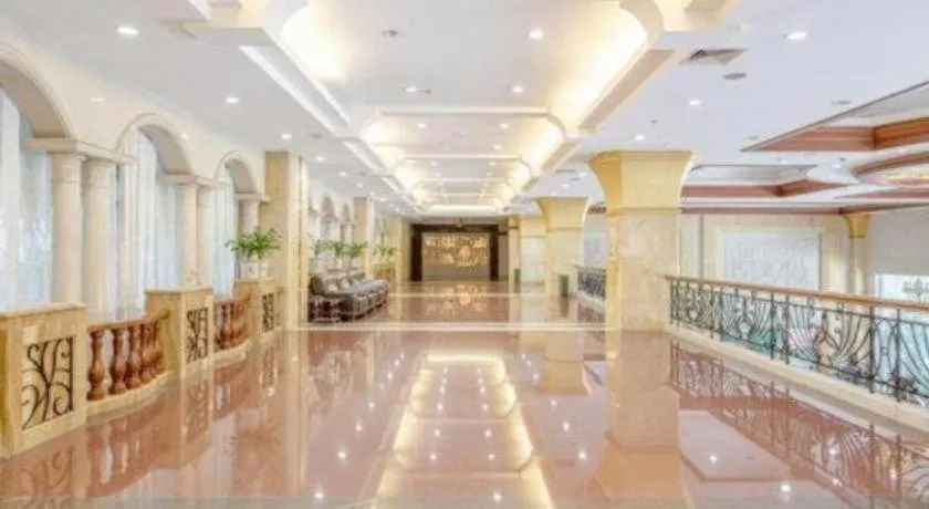 Gladden Hotel Shilong