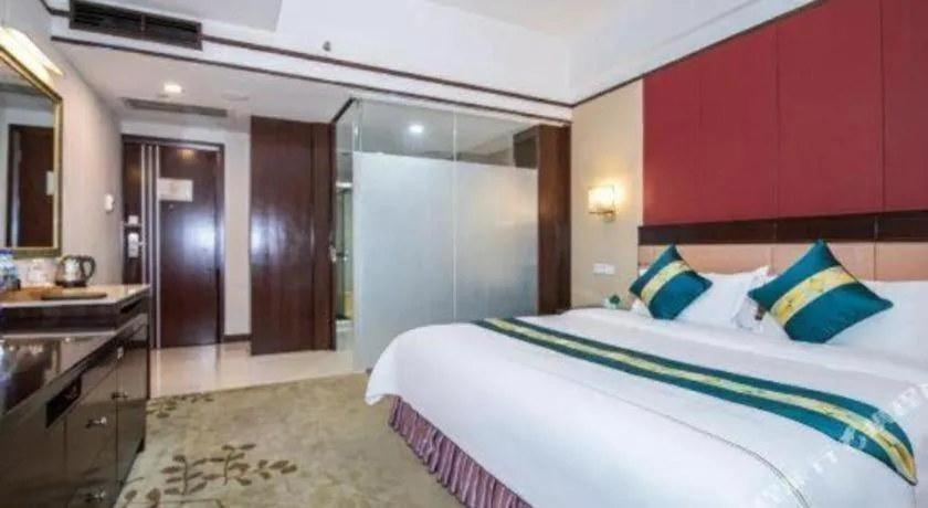 Bed in Shunde Emperor Hotel