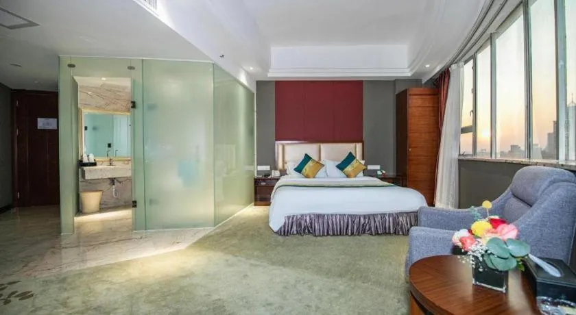 Bed in Shunde Emperor Hotel