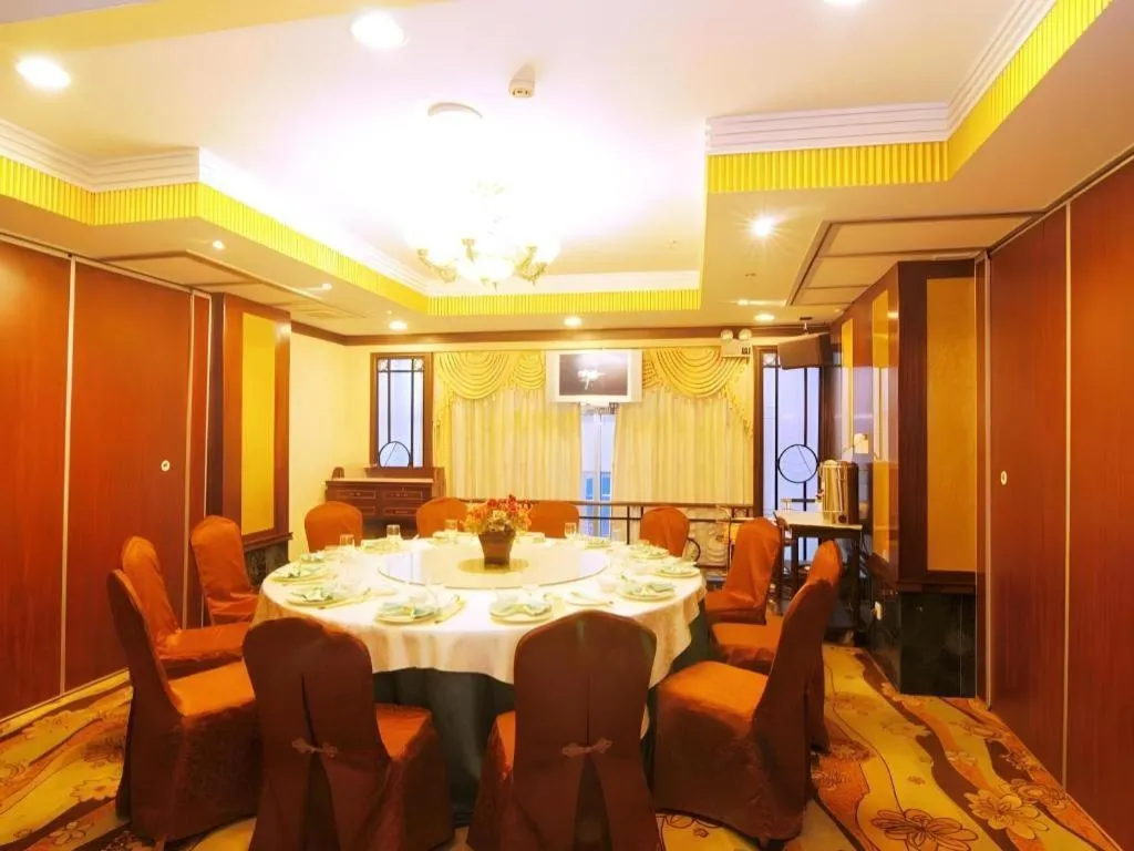 Shunde Emperor Hotel