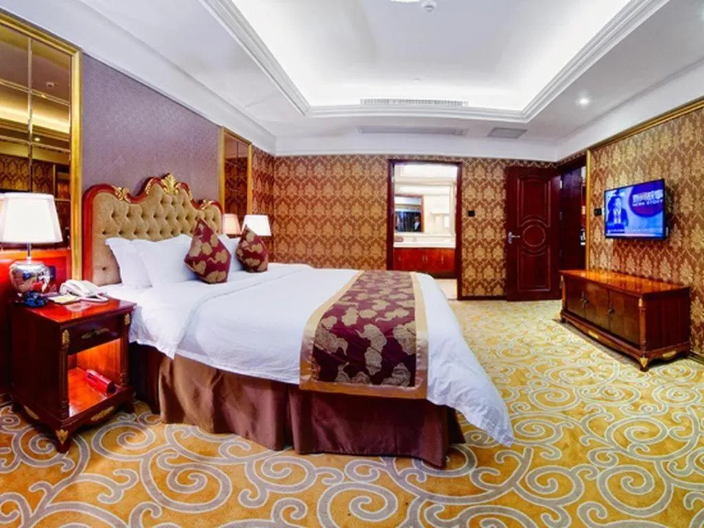 Bed in Royal Duke Cherrabah Hotel Zhongshan