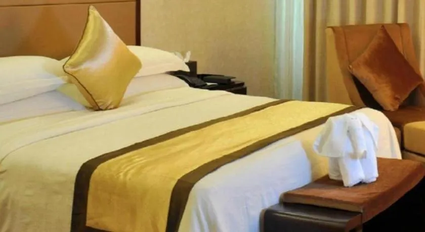 Bed in Haikou Conifer Garden Hotel