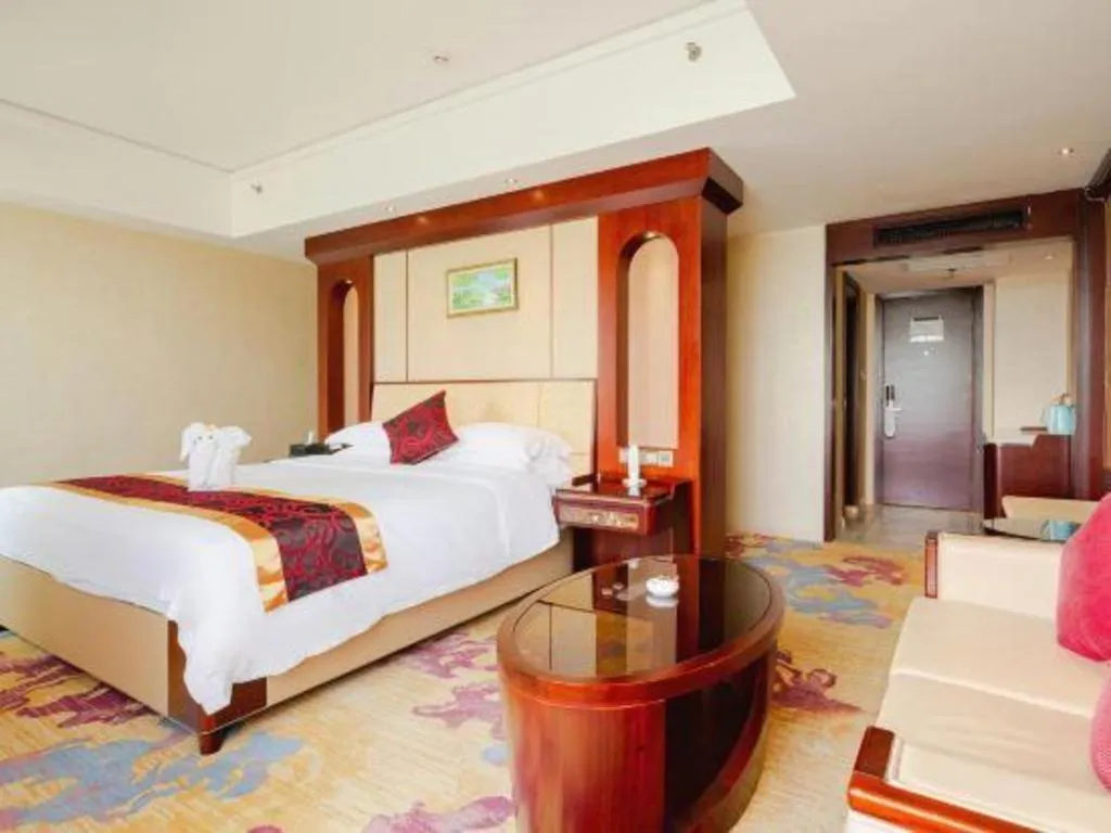 Bed in Haikou Conifer Garden Hotel