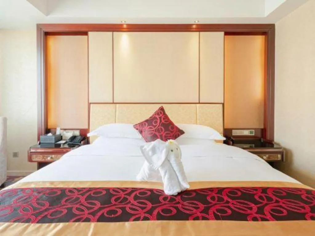Bed in Haikou Conifer Garden Hotel