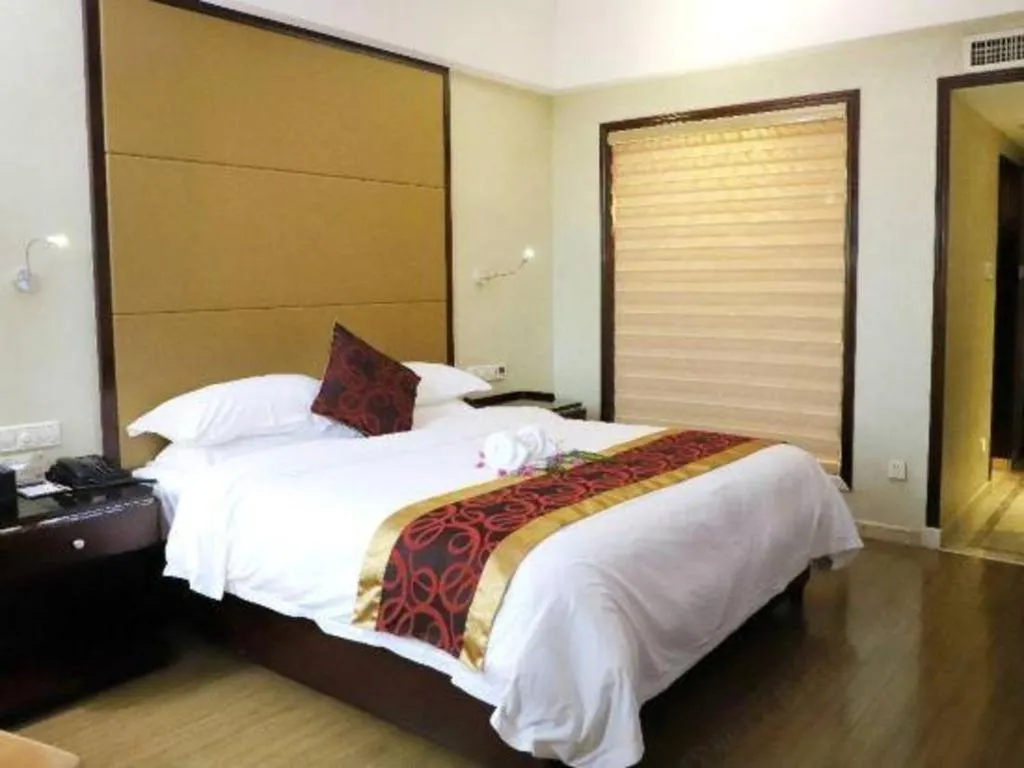 Bed in Haikou Conifer Garden Hotel