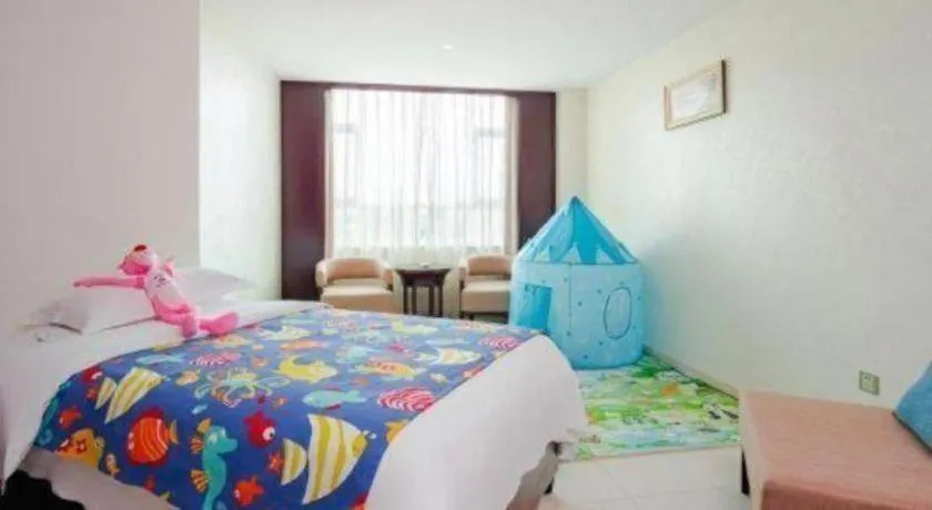 Bed in Haikou Conifer Garden Hotel