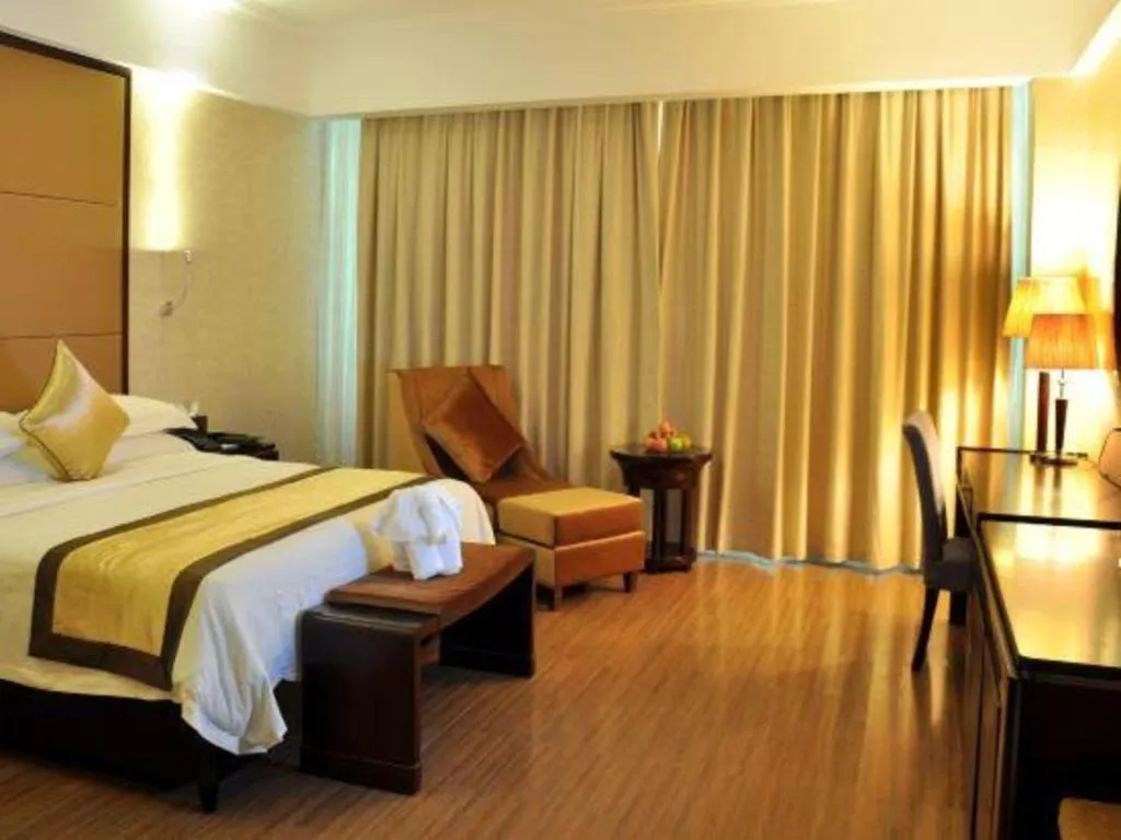 Bed in Haikou Conifer Garden Hotel