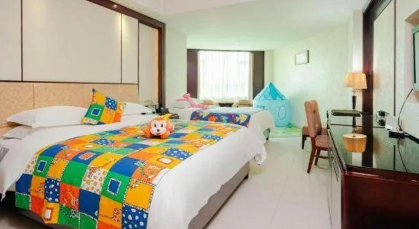 Bed in Haikou Conifer Garden Hotel