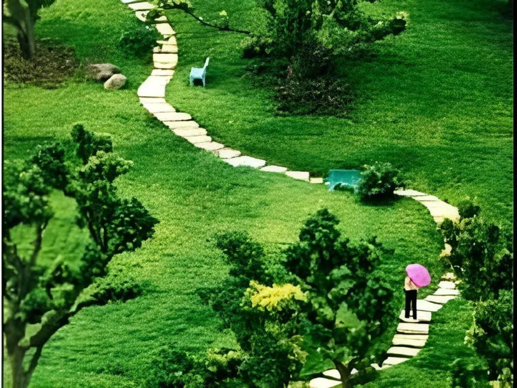 Fangzhong Holiday Hotel