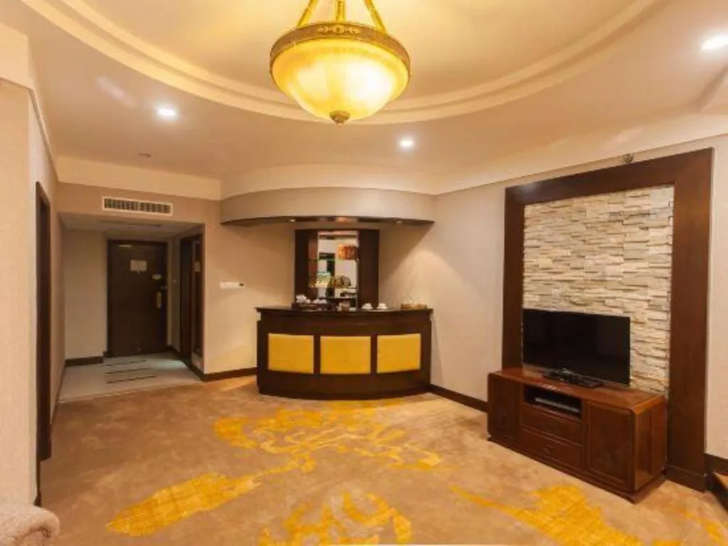 Fangzhong Holiday Hotel