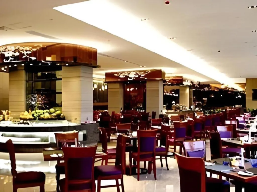 Fangzhong Holiday Hotel