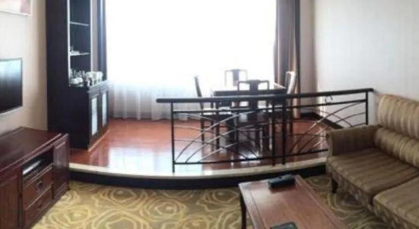 Fangzhong Holiday Hotel