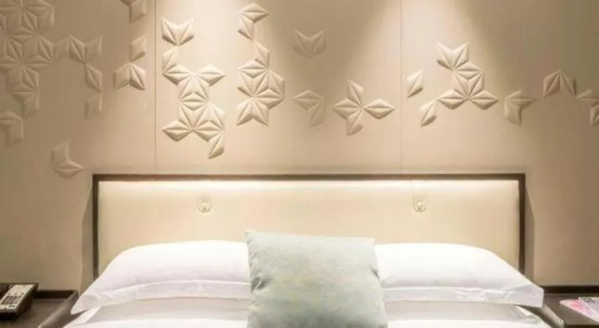 Bed in Langshan Hotel Shenzhen