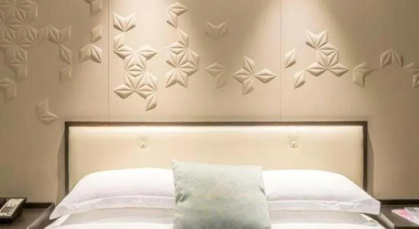 Bed in Langshan Hotel Shenzhen