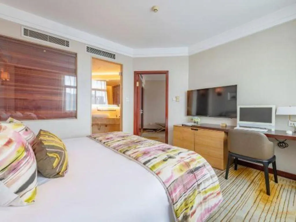 Bed in Langshan Hotel Shenzhen