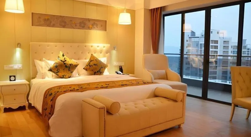 Bed in Wyndham Garden Hotel