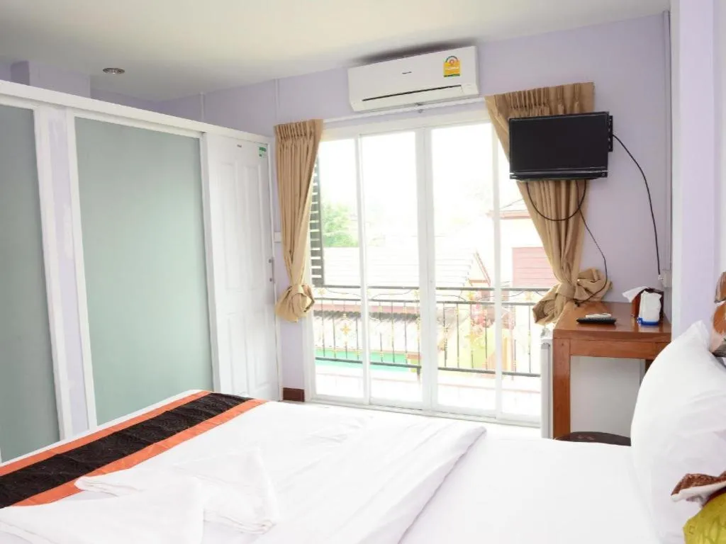Bed in Baan Taklom Chomtalay