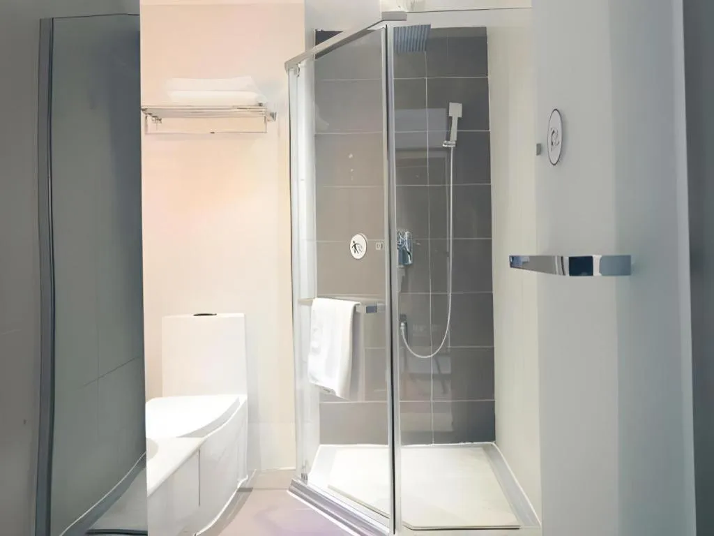 IU Hotel Guiyang North Station Shibei Road