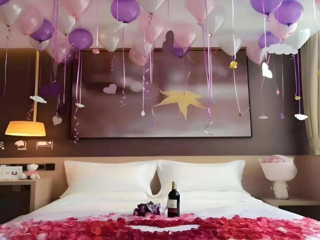 Bed in IU Hotel Guiyang North Station Shibei Road