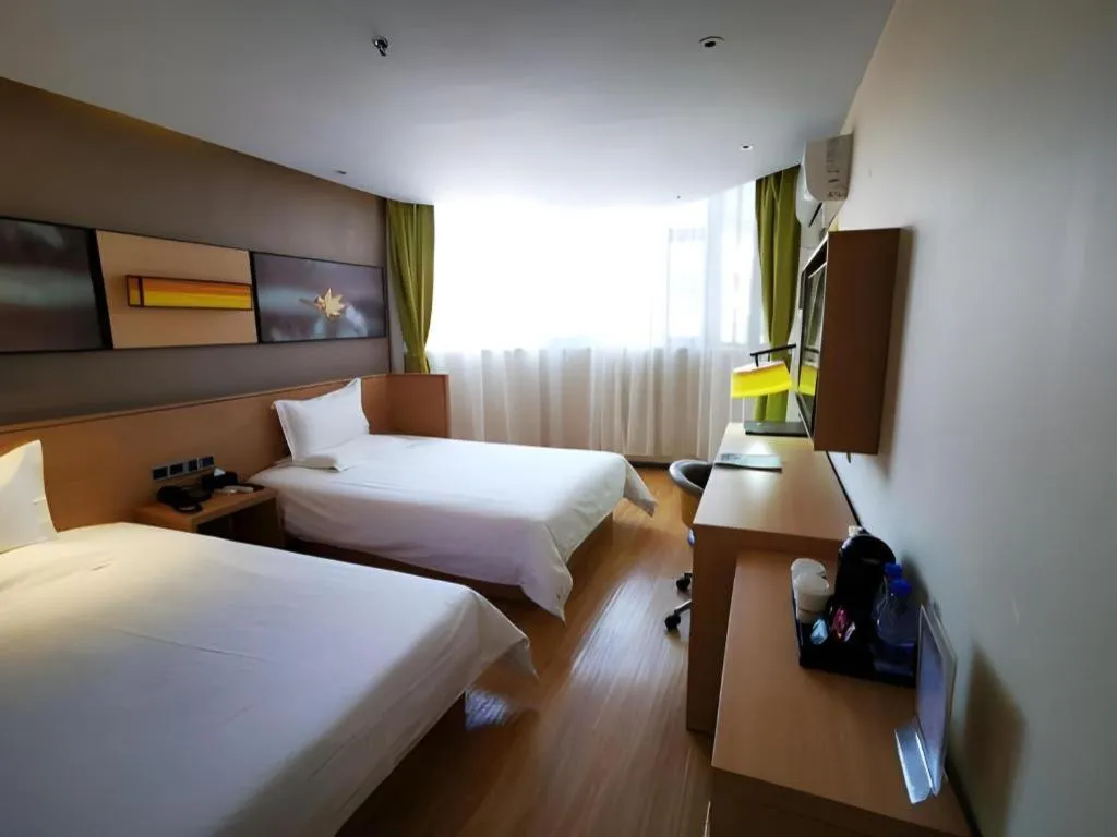 Bed in IU Hotel Guiyang North Station Shibei Road