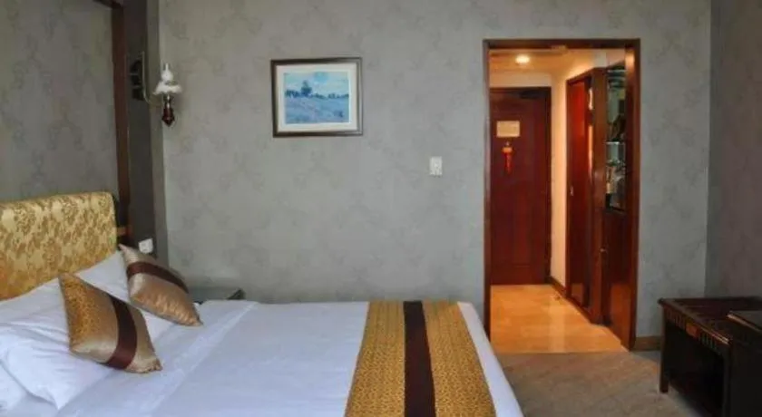 Bed in Chongqing Sunshine Continental Grand Hotel