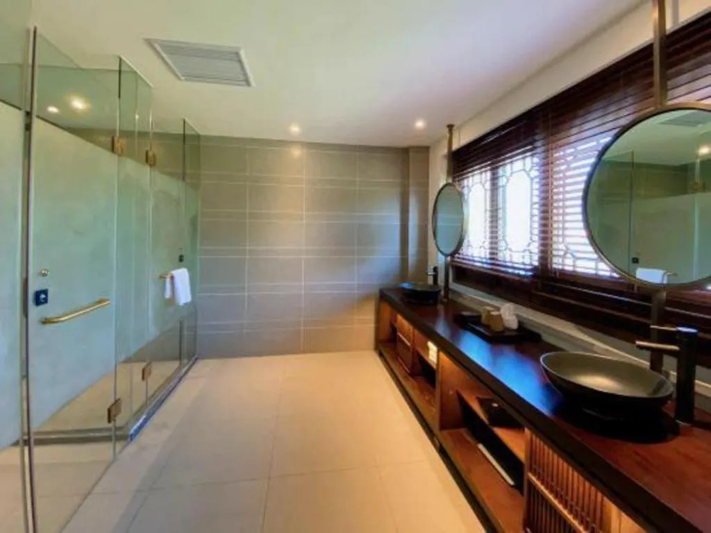 Grand House Chongqing Dazu Rock Carvings