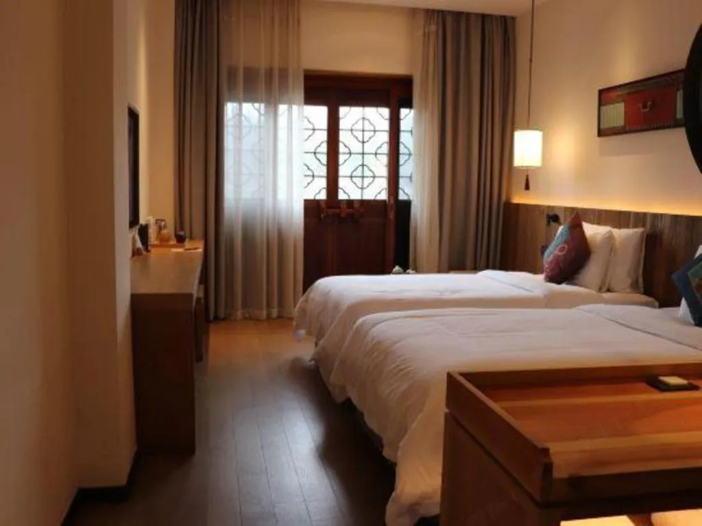 Bed in Grand House Chongqing Dazu Rock Carvings