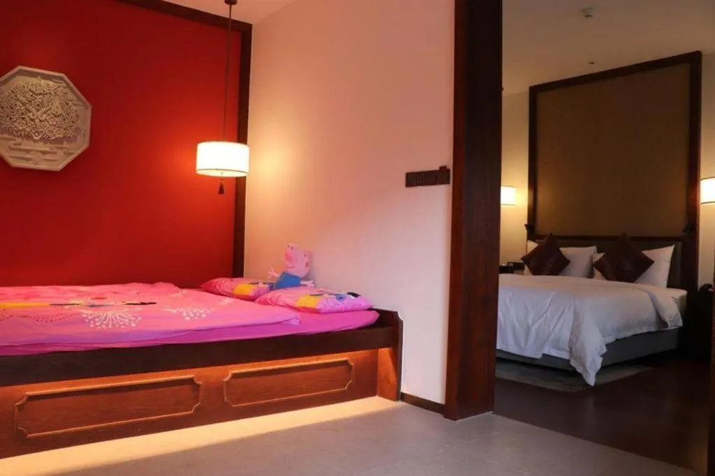 Bed in Grand House Chongqing Dazu Rock Carvings