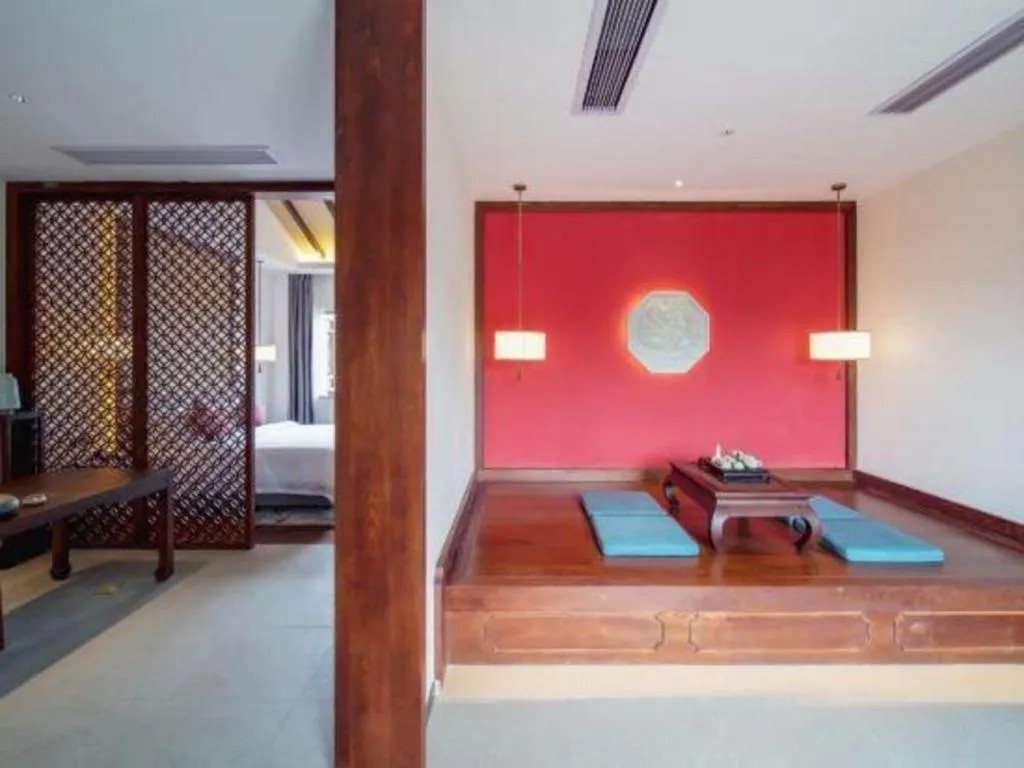 Grand House Chongqing Dazu Rock Carvings