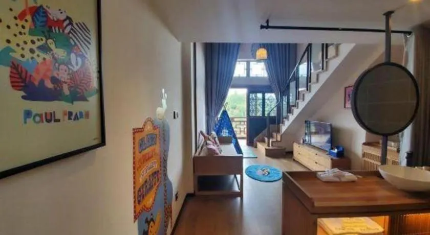 Grand House Chongqing Dazu Rock Carvings