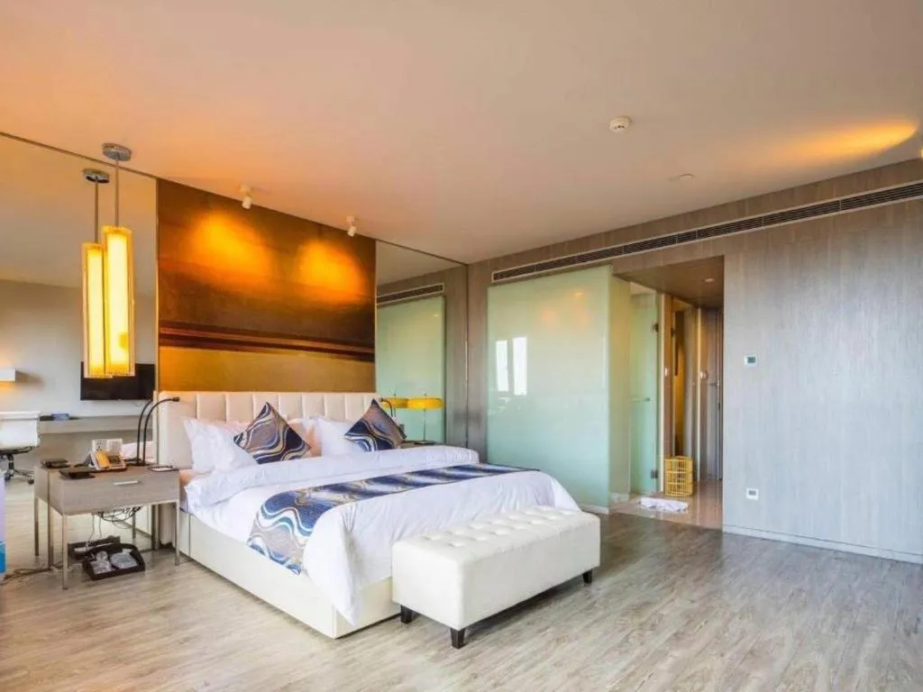 Bed in Jinjiang Metropolo Hotel Hangzhou Xiasha Jinsha Lake