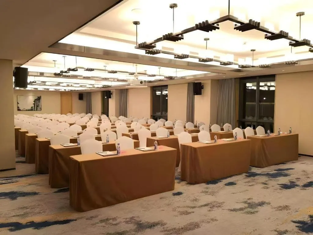Zhuhai Tangyi Hotel