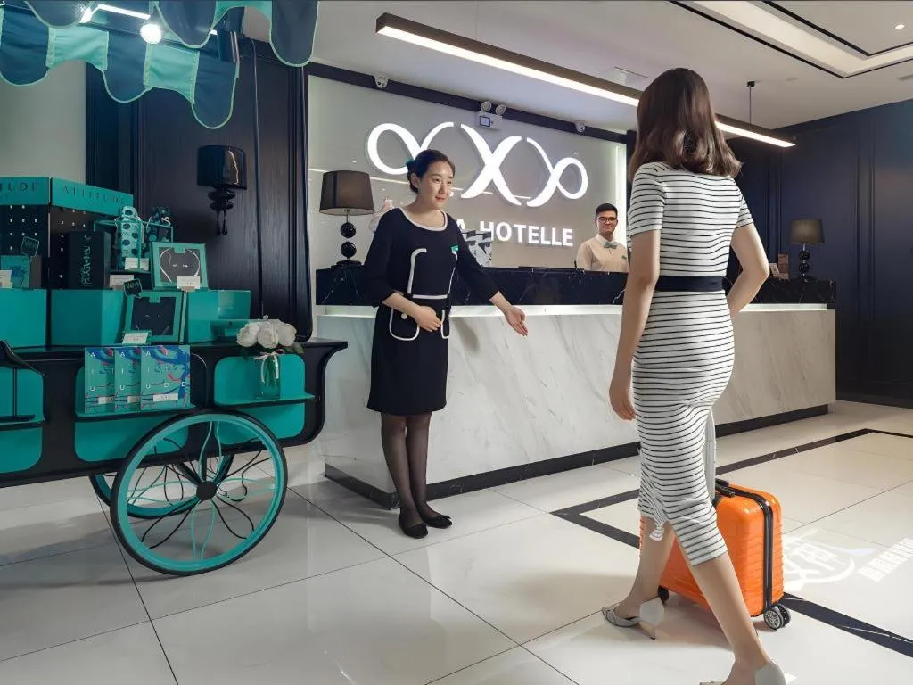 Xana Hotelle·Chengdu Jinke Shuangnan Station