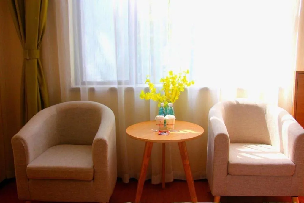 IU Hotels·Xinyu City Government Xianlai Park