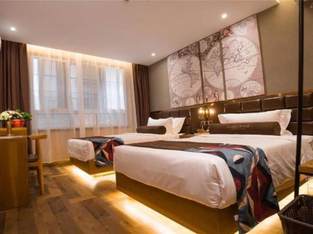 Bed in James Joyce Coffetel·Kaifeng Drum Tower