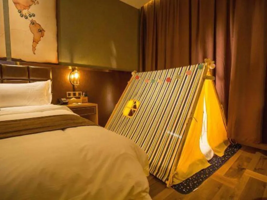 Bed in James Joyce Coffetel·Kaifeng Drum Tower