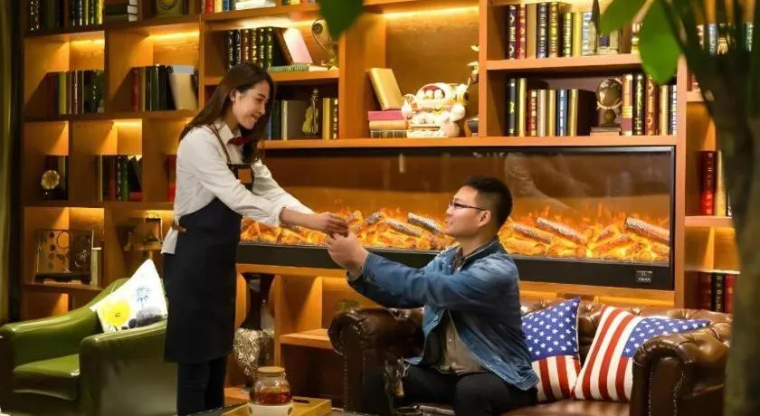 James Joyce Coffetel·Kaifeng Drum Tower