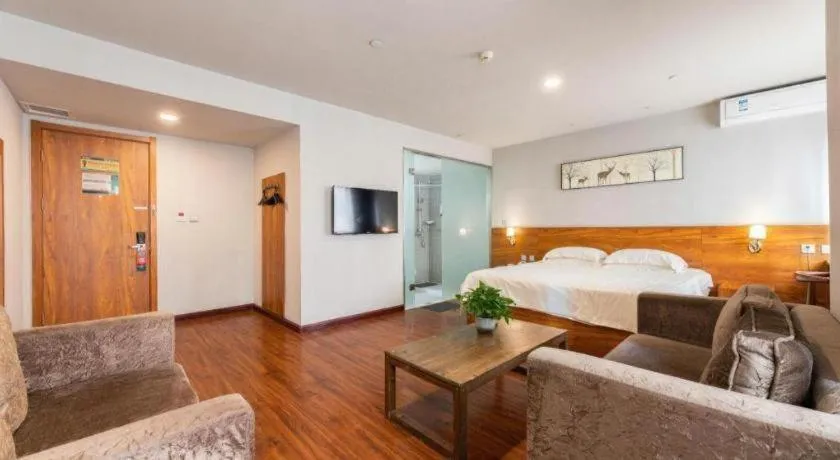 Bed in Jinjiang Inn Style Tianjin Wuqing Traditional Chinese Medical Hospital