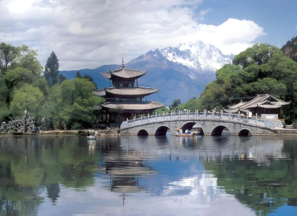 James Joyce Coffetel·Lijiang Old Town Centeral
