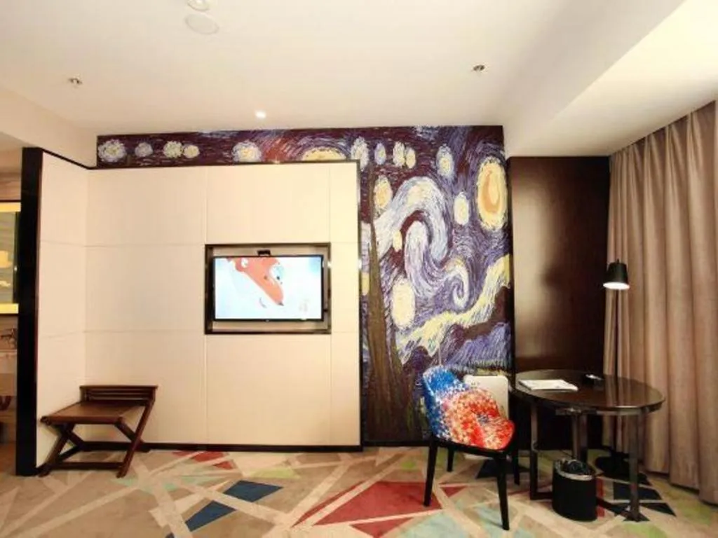 Zmax Changzhi Bayi Square