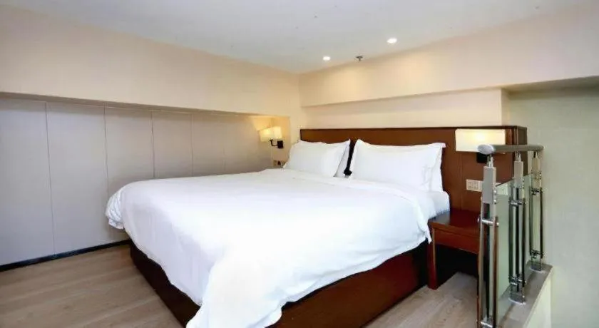 Bed in Zmax Changzhi Bayi Square