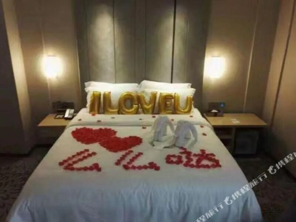 Bed in Zmax Changzhi Bayi Square