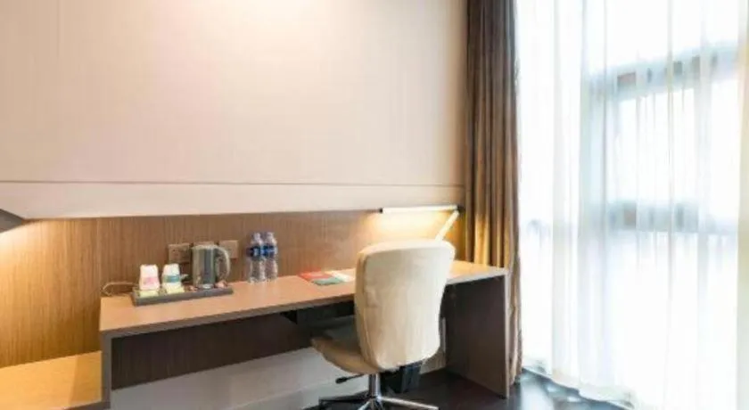 Jinjiang Inn Select Yancheng Oufeng Hua Street Julong Lake