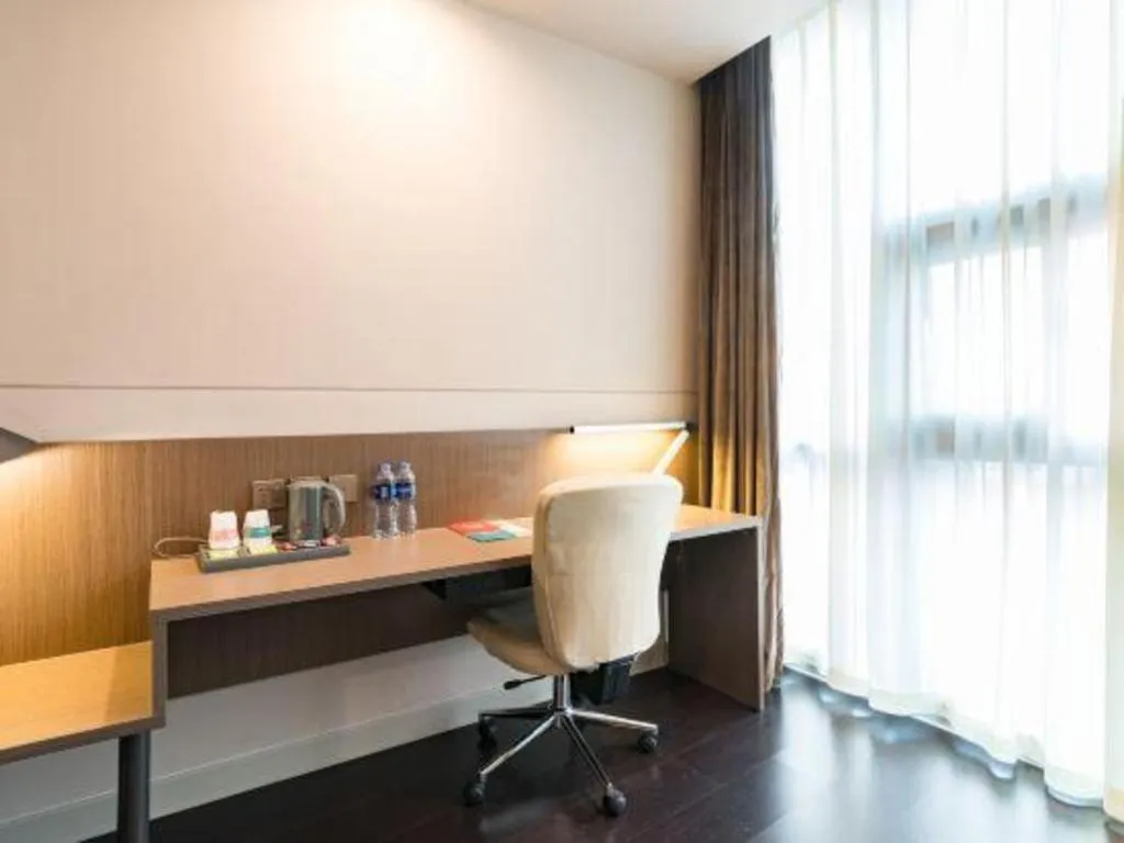 Jinjiang Inn Select Yancheng Oufeng Hua Street Julong Lake